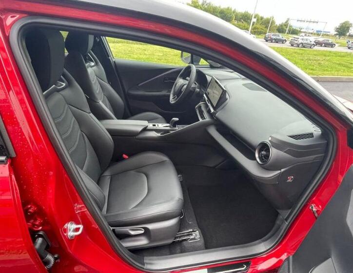 Toyota C-HR 25