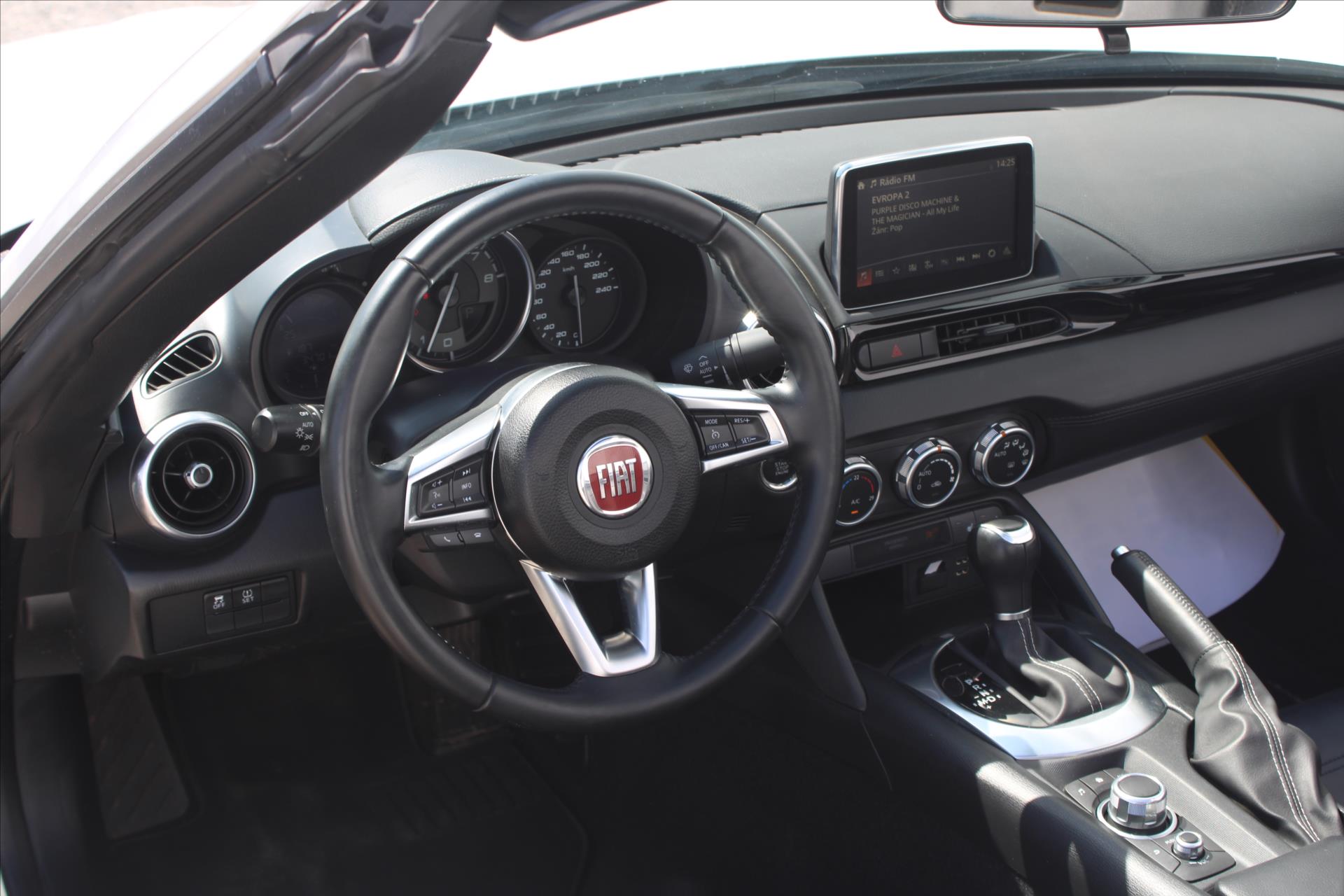 Fiat 124 Spider