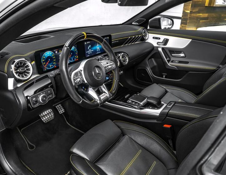 Mercedes-Benz CLA 12