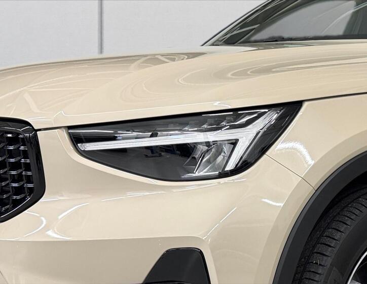 Volvo XC40 5
