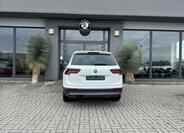 Volkswagen Tiguan 8