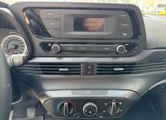 Hyundai i20 16
