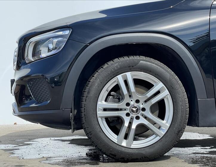 Mercedes-Benz GLB 18