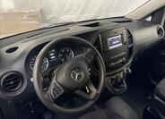 Mercedes-Benz Vito 9