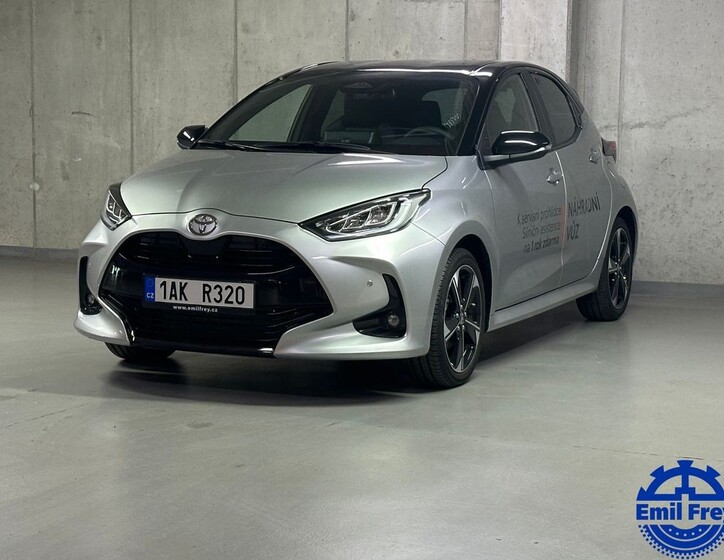 Toyota Yaris 1