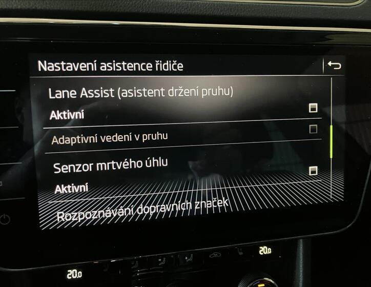 Škoda Superb 22