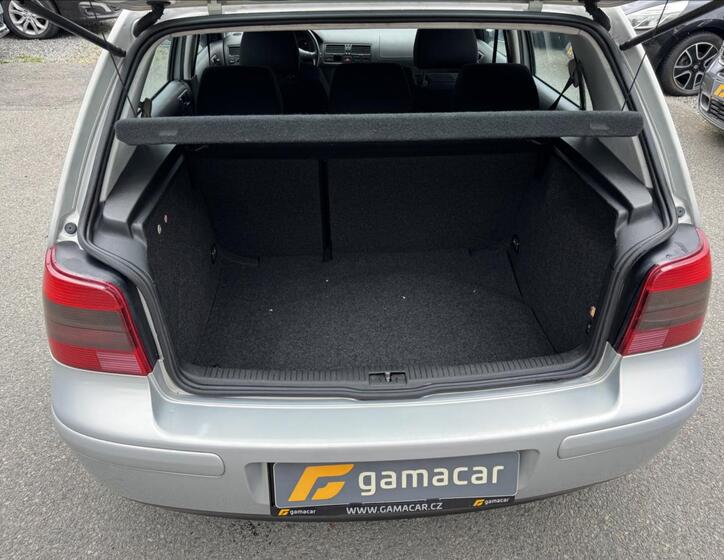 Volkswagen Golf 9