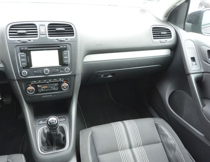 Volkswagen Golf 13
