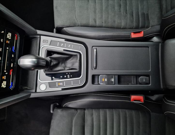 Volkswagen Passat 35
