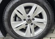 Volkswagen Golf 16