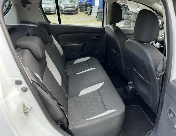 Dacia Sandero 41