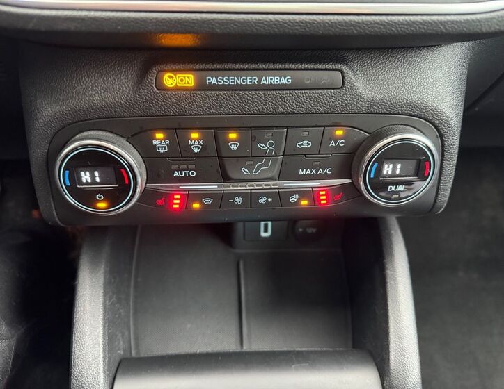 Ford Focus 12