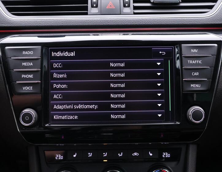 Škoda Superb 24