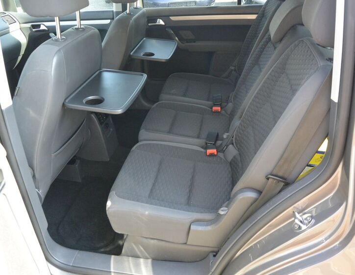 Volkswagen Touran 20