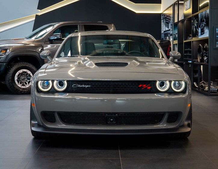 Dodge Challenger 11