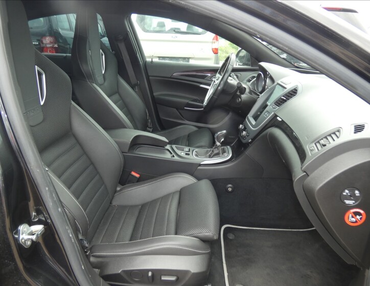 Opel Insignia 15