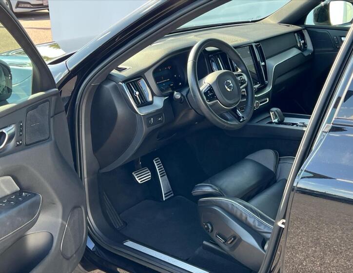 Volvo XC60 6