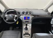 Ford Galaxy 10