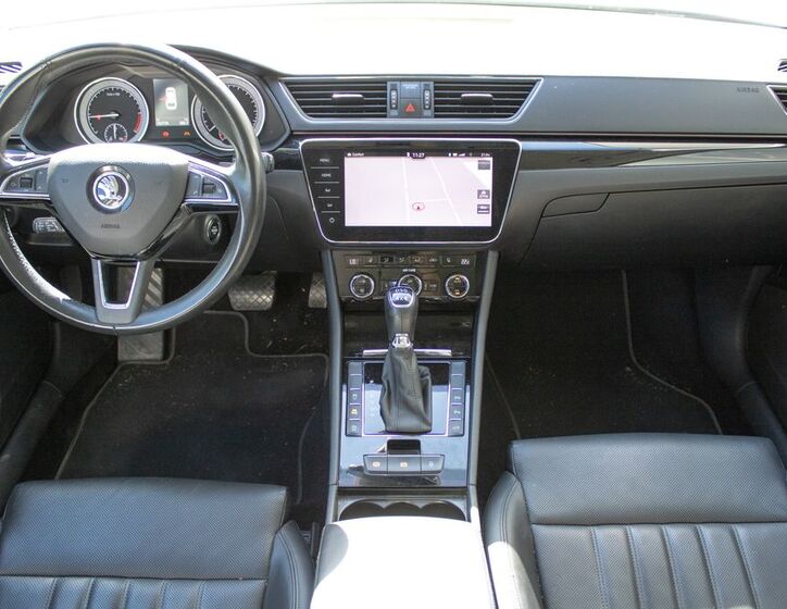 Škoda Superb 10
