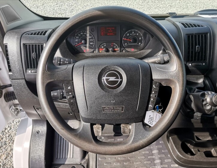 Opel Movano 11