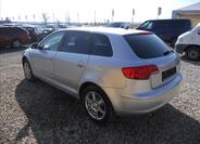 Audi A3 8
