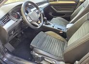 Volkswagen Passat 9