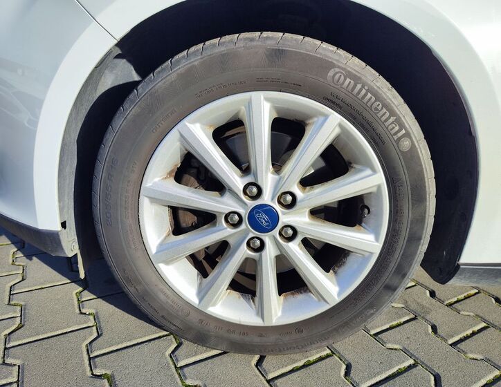 Ford Focus 26