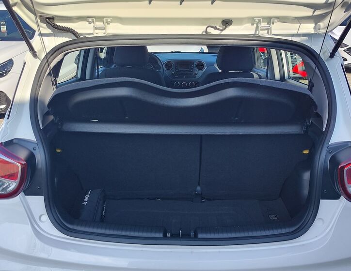 Hyundai i10 10