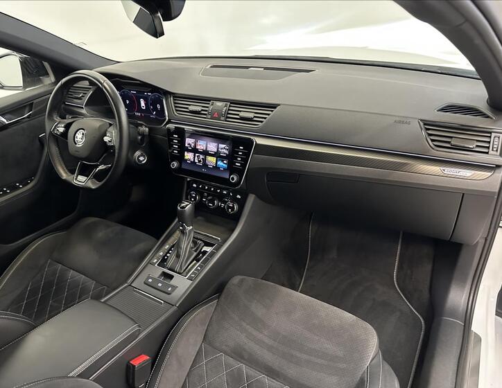 Škoda Superb 23