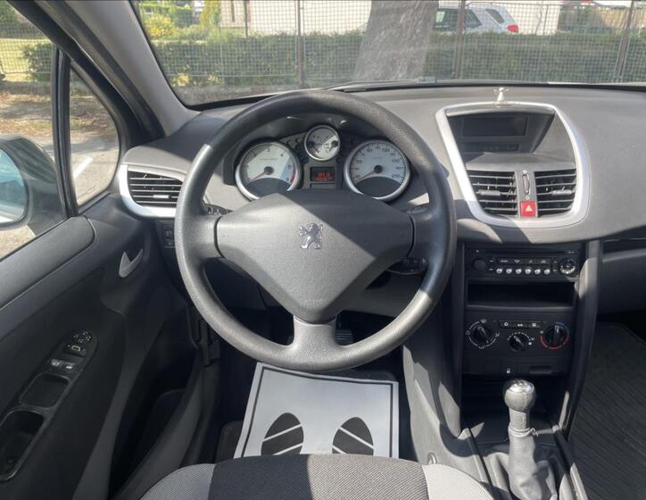 Peugeot 207 17