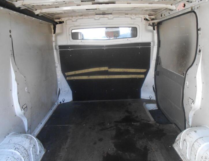 Renault Trafic 16