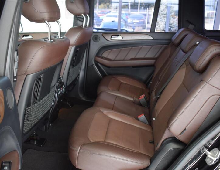 Mercedes-Benz GLS 18