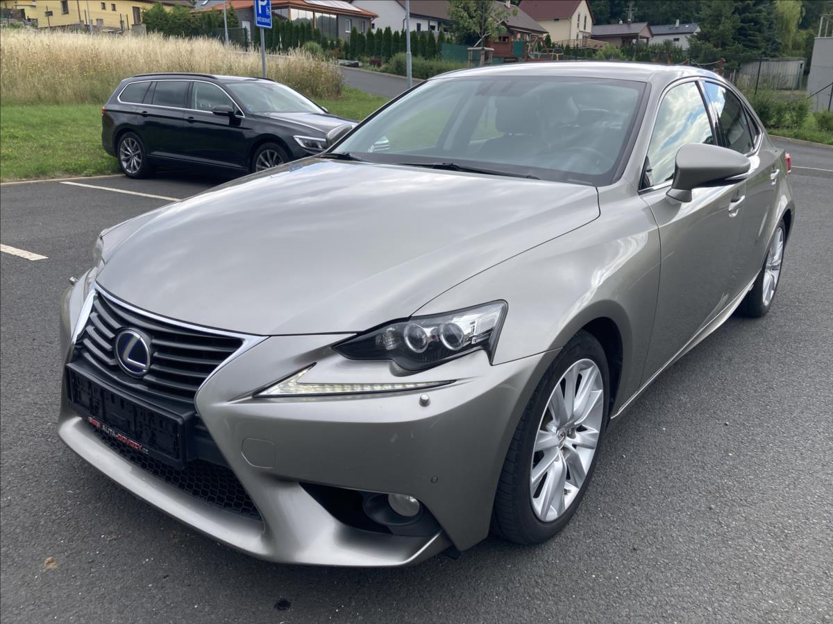 Lexus IS 300h