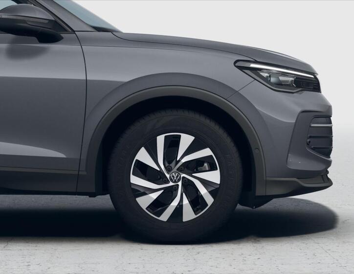 Volkswagen Tiguan 4