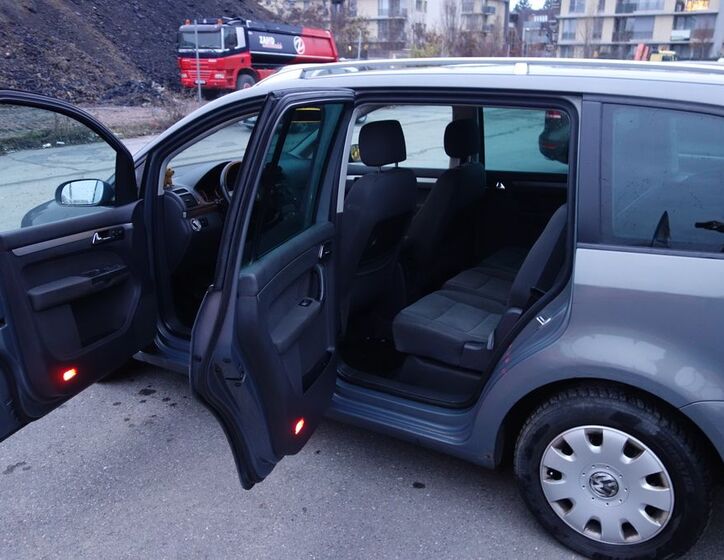 Volkswagen Touran 23