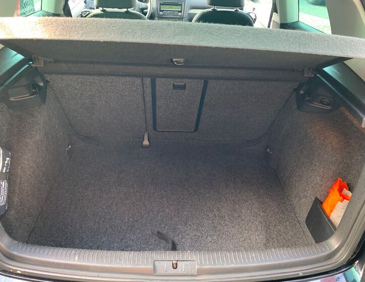 Volkswagen Golf 21