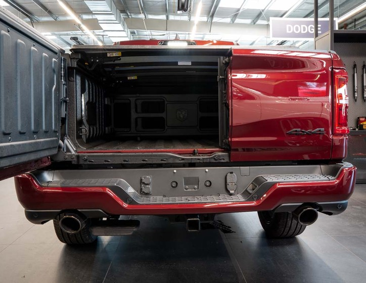 Dodge RAM 6