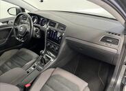 Volkswagen Golf 23