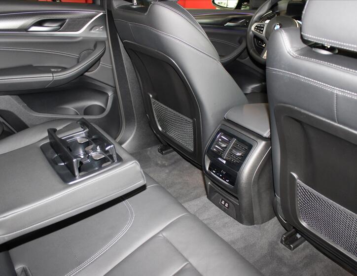 BMW X4 25