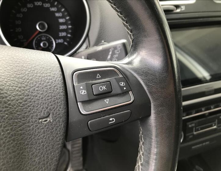 Volkswagen Golf 14