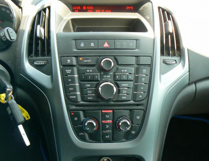Opel Astra 12