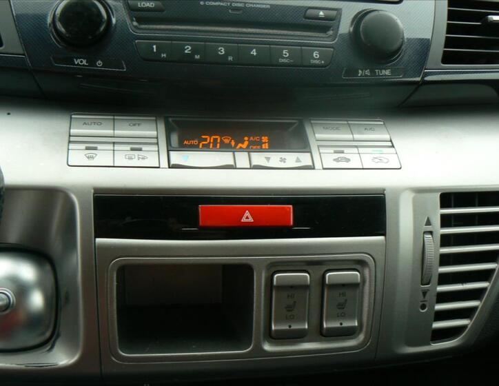 Honda FR-V 13