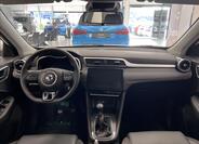 MG ZS 8