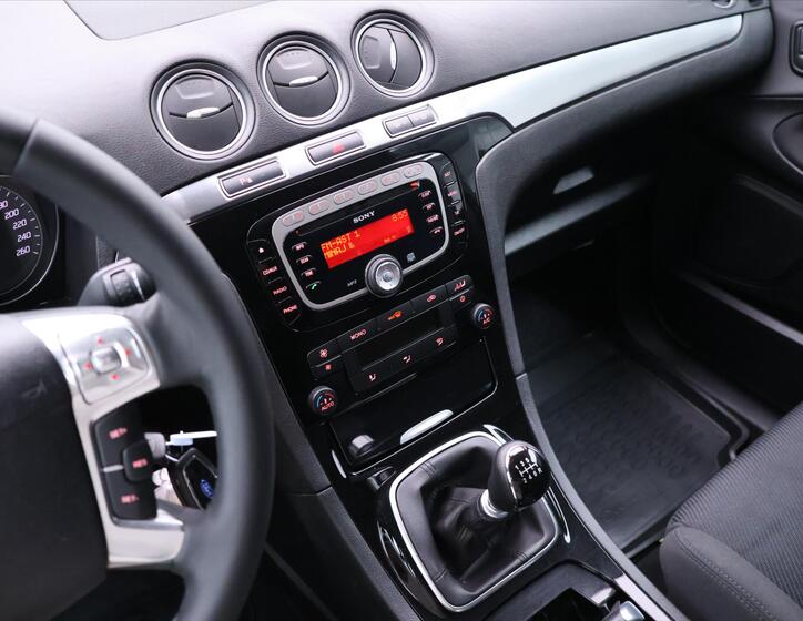 Ford Galaxy 22