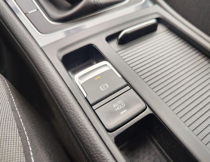 Volkswagen Golf 25