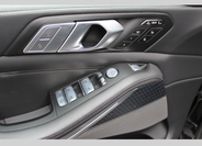 BMW X7 11