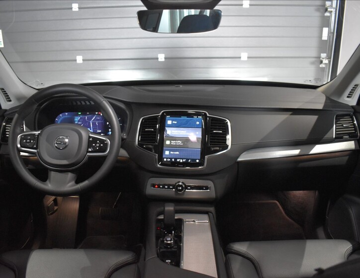 Volvo XC90 13