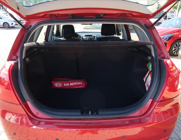 KIA Ceed 10