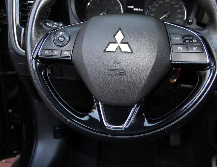 Mitsubishi Outlander 31