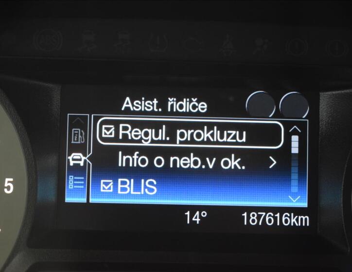 Ford S-MAX 28